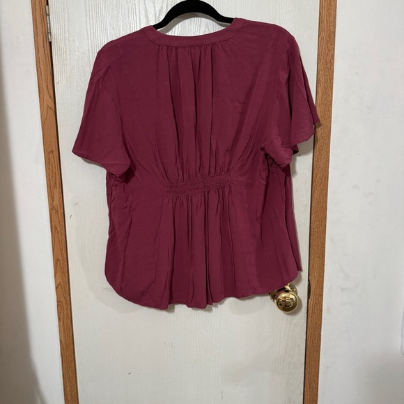 Torrid Flutter Sleeve Top – Size 0 - Picture 5 of 6